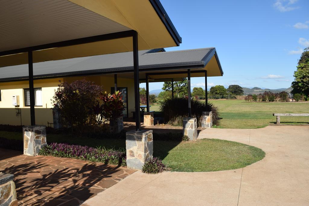 Atherton Holiday Park Extérieur photo